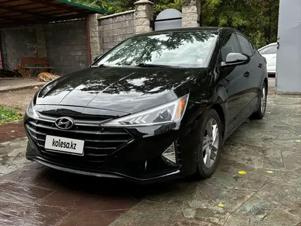 Hyundai Elantra 2019 года за 6 700 000 тг. в Алматы – фото 2