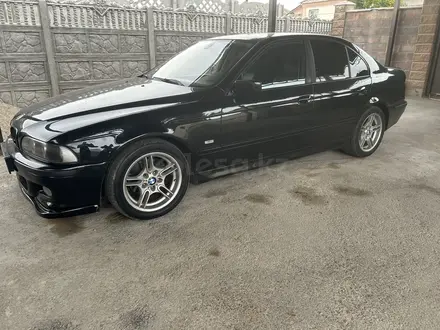 BMW 530 2000 года за 4 200 000 тг. в Тараз