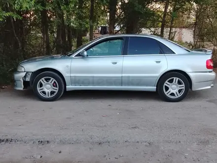 Audi A4 1996 года за 1 100 000 тг. в Алматы – фото 3