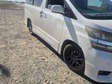 Toyota Vellfire 2011 года за 5 200 000 тг. в Актобе – фото 2