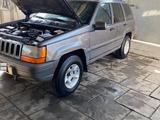 Jeep Grand Cherokee 1993 годаүшін3 500 000 тг. в Тараз