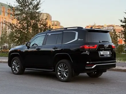 Toyota Land Cruiser 2021 года за 53 000 000 тг. в Астана – фото 2