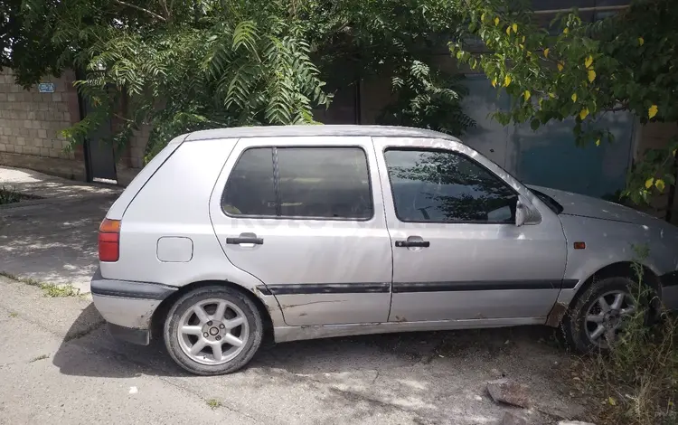 Volkswagen Golf 1994 года за 850 000 тг. в Тараз