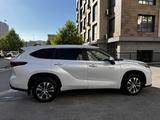 Toyota Highlander 2022 годаүшін22 500 000 тг. в Шымкент