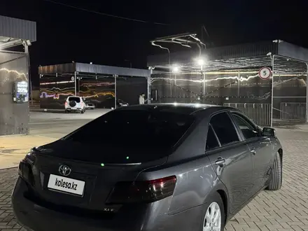 Toyota Camry 2010 года за 4 100 000 тг. в Атырау – фото 4