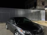 Toyota Camry 2010 года за 4 100 000 тг. в Атырау