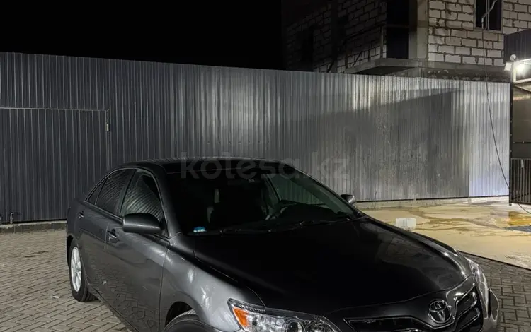 Toyota Camry 2010 года за 4 100 000 тг. в Атырау