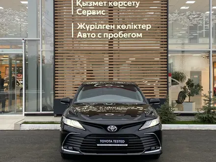 Toyota Camry 2023 года за 19 950 000 тг. в Уральск – фото 4