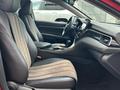 Toyota Camry 2022 года за 14 290 000 тг. в Алматы – фото 19