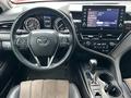 Toyota Camry 2022 года за 14 290 000 тг. в Алматы – фото 12