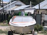 Продам лодка пластик… за 2 850 000 тг. в Алматы