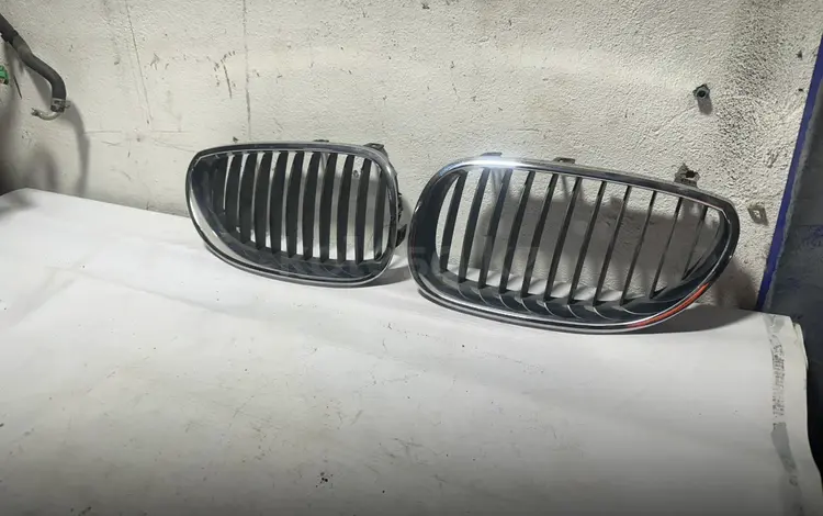 Решетка радиатора bmw e60 за 30 000 тг. в Караганда