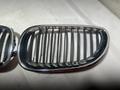 Решетка радиатора bmw e60 за 30 000 тг. в Караганда – фото 4