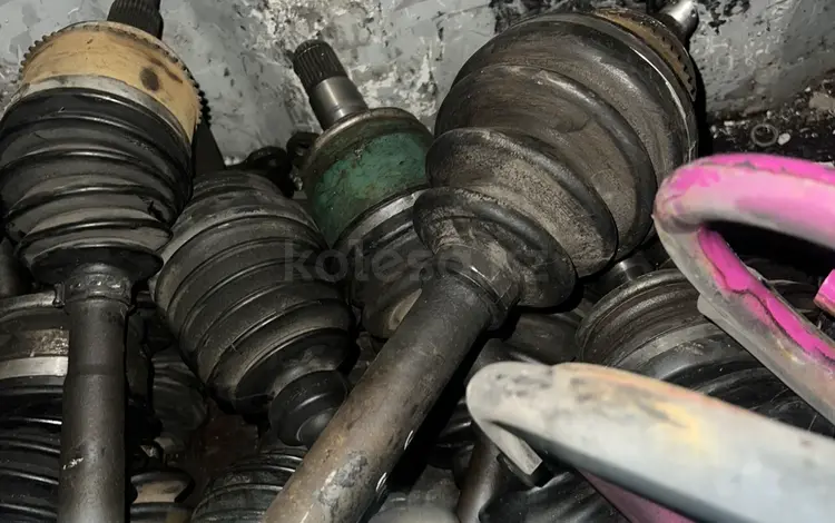 Привозной привод в сборе гранаты MITSUBISHI за 2 000 тг. в Алматы