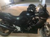 Honda  CBR 1000F 1997 года за 2 000 000 тг. в Астана