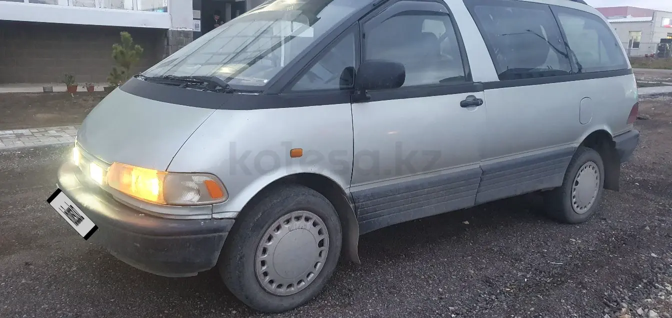Toyota Previa, 1994