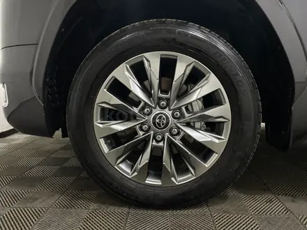 Toyota Land Cruiser Premium 2023 года за 52 900 000 тг. в Алматы – фото 16