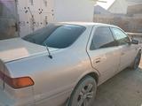 Toyota Camry 1999 годаүшін2 500 000 тг. в Жанаозен – фото 2