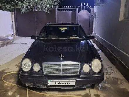 Mercedes-Benz E 230 1996 года за 1 900 000 тг. в Кызылорда – фото 2