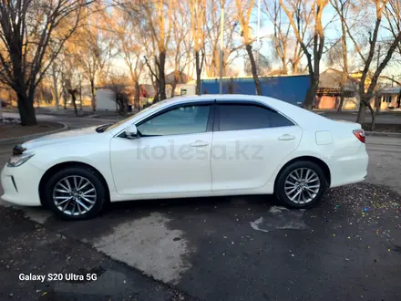 Toyota Camry 2016 года за 9 000 000 тг. в Алматы – фото 2