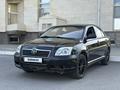 Toyota Avensis 2004 года за 2 690 000 тг. в Астана