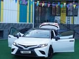 Toyota Camry 2019 года за 12 350 000 тг. в Шымкент – фото 4
