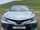 Toyota Camry 2020 года за 13 300 000 тг. в Тараз – фото 5