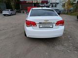 Chevrolet Cruze 2013 года за 2 600 000 тг. в Караганда – фото 3