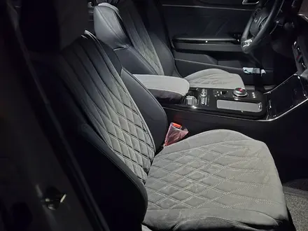 Kia K5 2025 года за 15 300 000 тг. в Атырау – фото 12