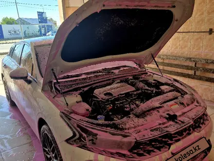 Kia K5 2025 года за 15 300 000 тг. в Атырау – фото 16