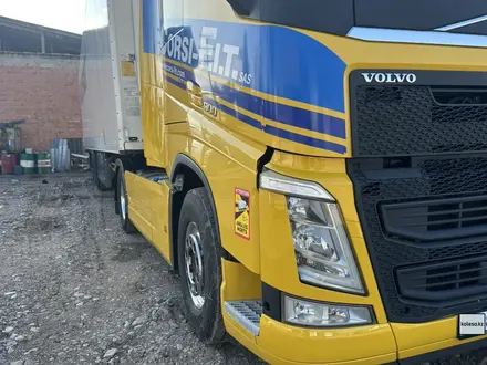 Volvo  FH 2018 года за 35 800 000 тг. в Алматы