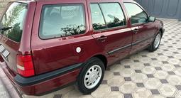 Volkswagen Golf 1994 годаүшін2 200 000 тг. в Шымкент