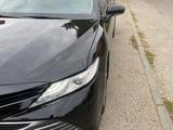 Toyota Camry 2018 годаfor14 000 000 тг. в Костанай – фото 3