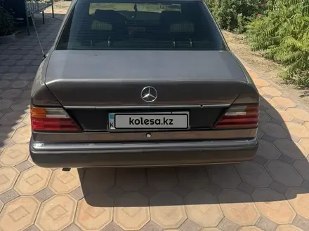 Mercedes-Benz E 230 1992 года за 1 400 000 тг. в Тараз – фото 10