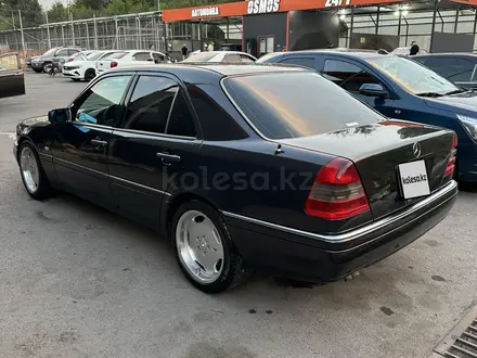 Mercedes-Benz C 280 1995 года за 3 000 000 тг. в Алматы – фото 4