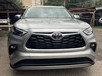 Toyota Highlander 2023 годаүшін34 500 000 тг. в Алматы