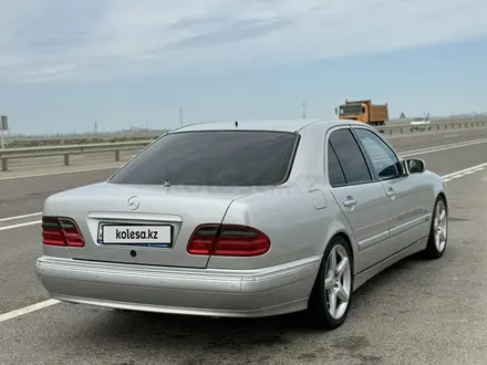 Mercedes-Benz E 430 2001 года за 7 000 000 тг. в Жанаозен – фото 6