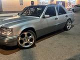 Mercedes-Benz E 220 1995 года за 3 200 000 тг. в Алматы – фото 2