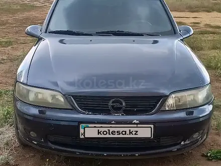 Opel Vectra 1999 года за 1 500 000 тг. в Актобе – фото 3