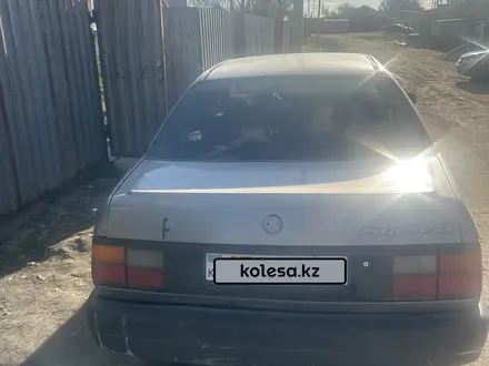 Volkswagen Passat 1991 года за 900 000 тг. в Семей – фото 3