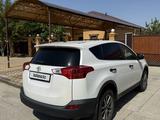 Toyota RAV4 2014 года за 9 490 000 тг. в Атырау – фото 2