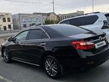 Toyota Camry 2014 года за 10 000 000 тг. в Атырау – фото 4