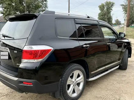 Toyota Highlander 2011 года за 14 000 000 тг. в Семей – фото 11