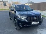 Toyota Land Cruiser Prado 2023 года за 31 000 000 тг. в Шымкент – фото 2