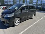 Toyota Alphard 2005 годаүшін5 200 000 тг. в Караганда