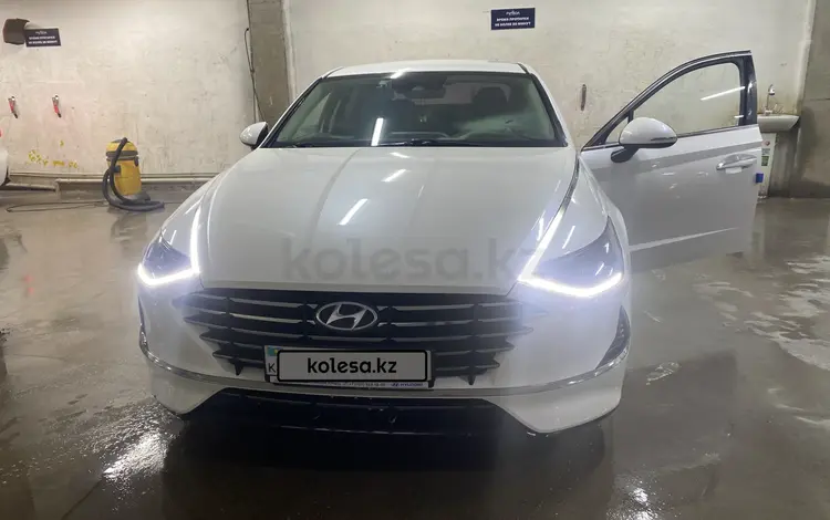 Hyundai Sonata 2020 годаfor12 800 000 тг. в Астана