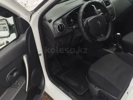 Renault Sandero 2015 года за 4 500 000 тг. в Алматы – фото 16