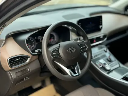 Hyundai Santa Fe 2022 года за 13 990 000 тг. в Астана – фото 14