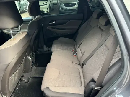Hyundai Santa Fe 2022 года за 13 990 000 тг. в Астана – фото 16