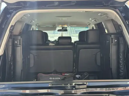 Toyota Land Cruiser 2018 года за 30 000 000 тг. в Астана – фото 24
